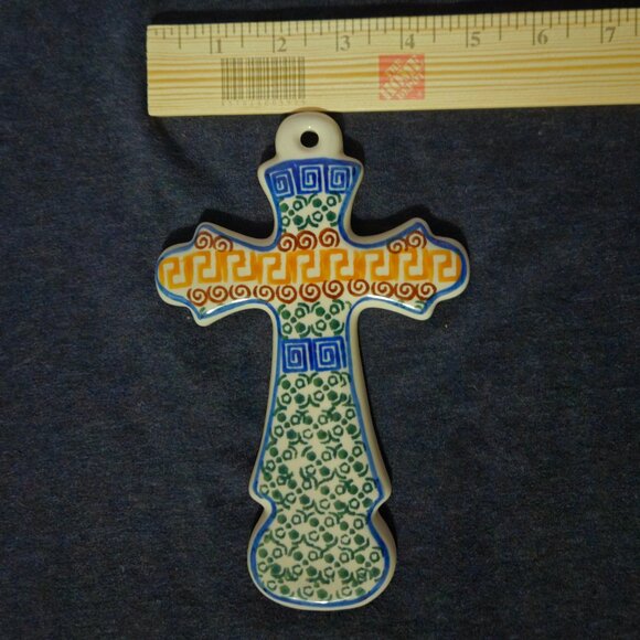 Polish pottery Cross 7 3/4” long spring pattern hand made in Poland - Picture 4 of 4